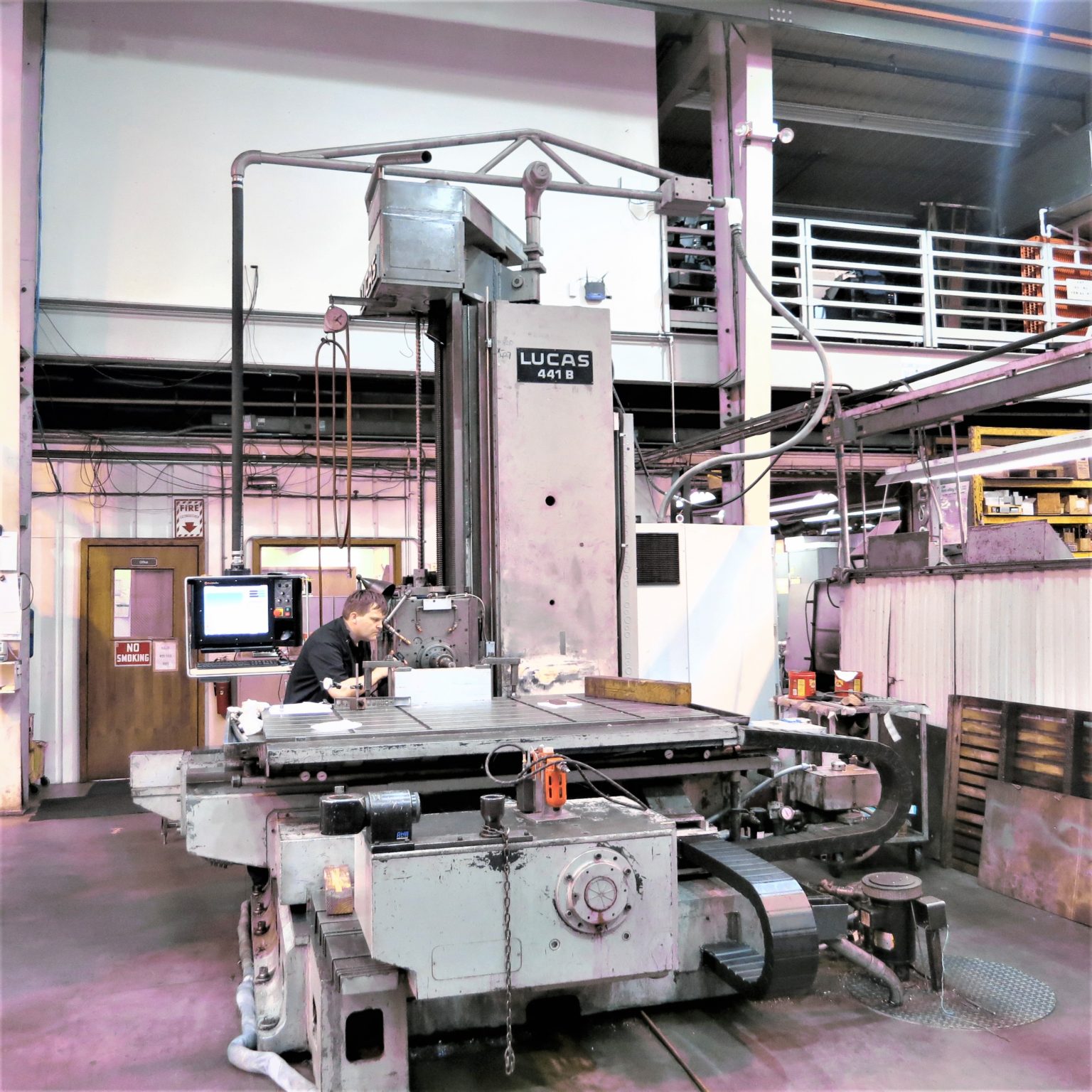 LUCAS 441B HORIZONTAL MILL UPGRADE WITH NEW CONTROLS MachMotion