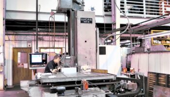 8 Lucas 441B Horizontal Mill Upgrade with New Controls